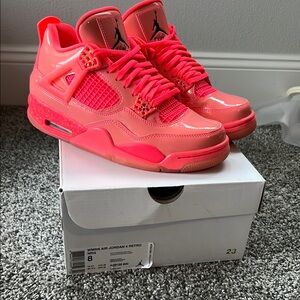 Jordan 4 Retro Hot Punch